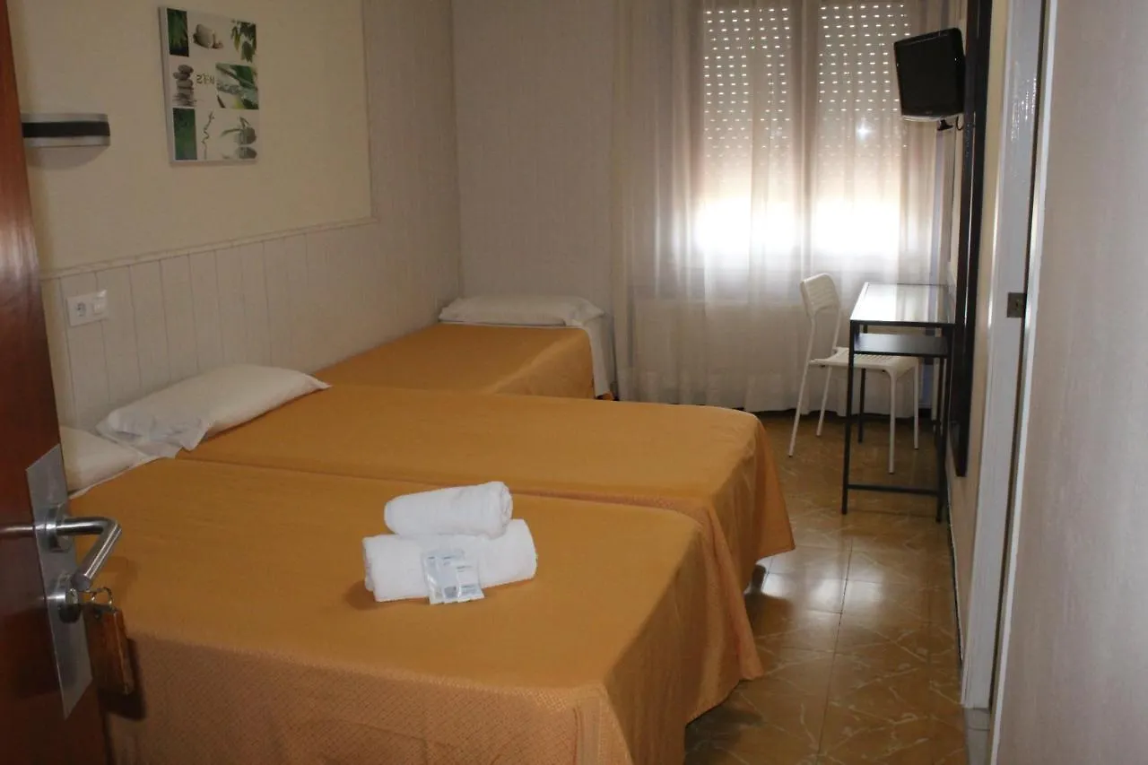 Hostal Fabrellas Caldes de Malavella 2*,  Spain