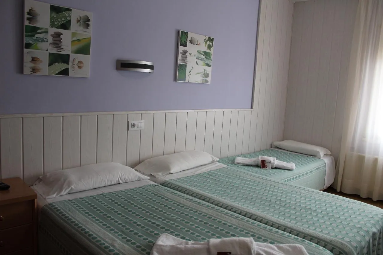 ** Guest house Hostal Fabrellas Caldes de Malavella Spain